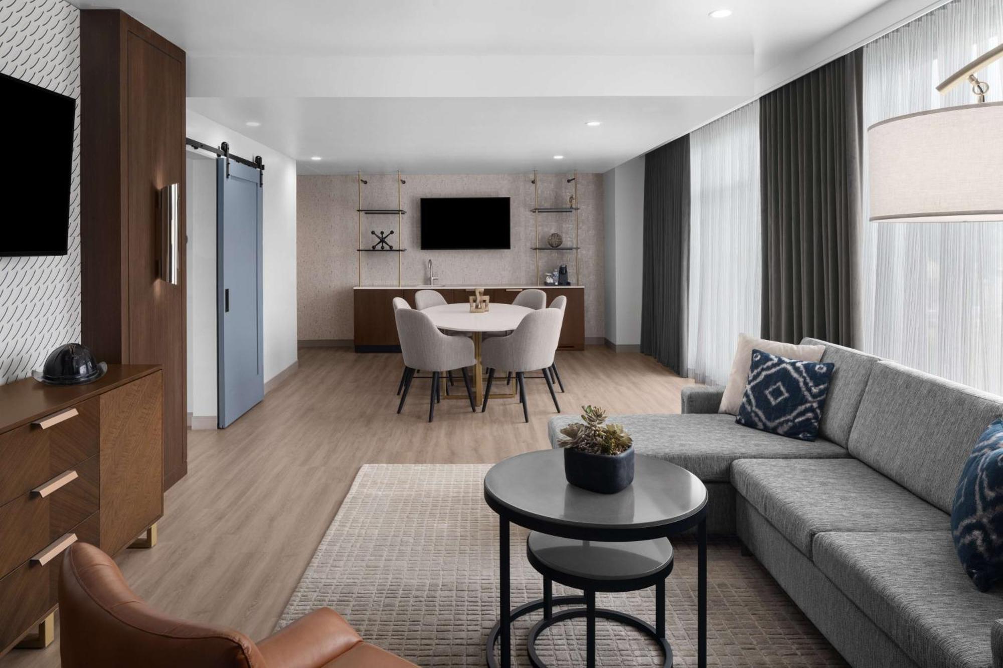 Hotel West & Main Conshohocken, Tapestry Collection Hilton Esterno foto