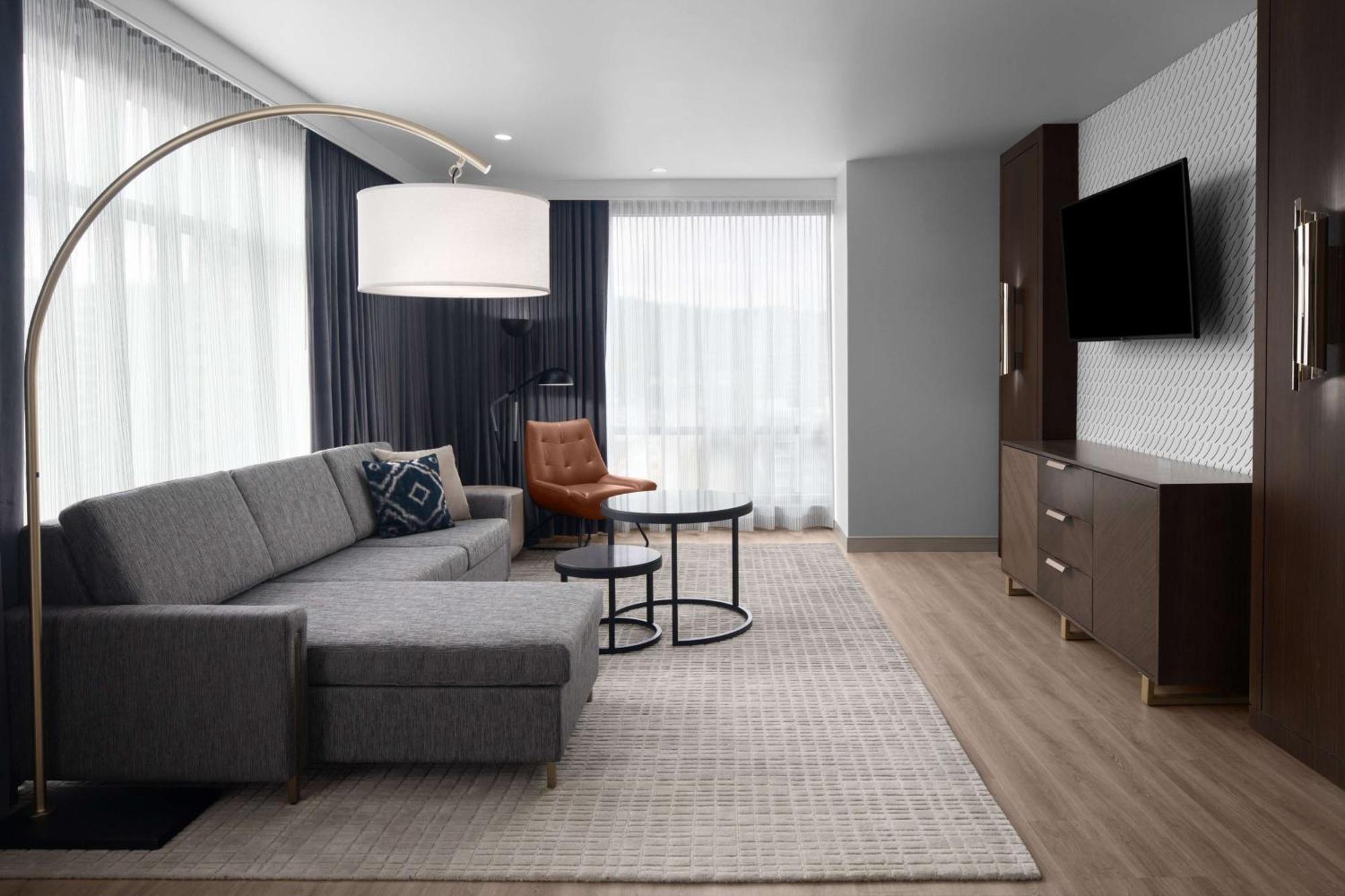 Hotel West & Main Conshohocken, Tapestry Collection Hilton Esterno foto
